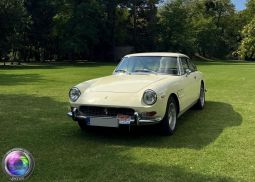 1967  Ferrari 330 GT 2+2 (1964 – 1967)